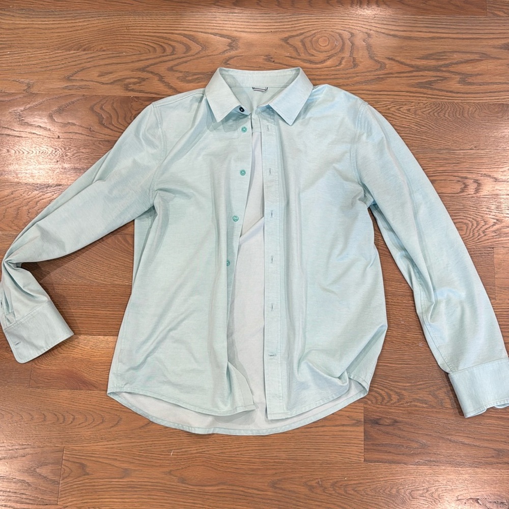 Kit and Ace Green Stretch Button Down Medium